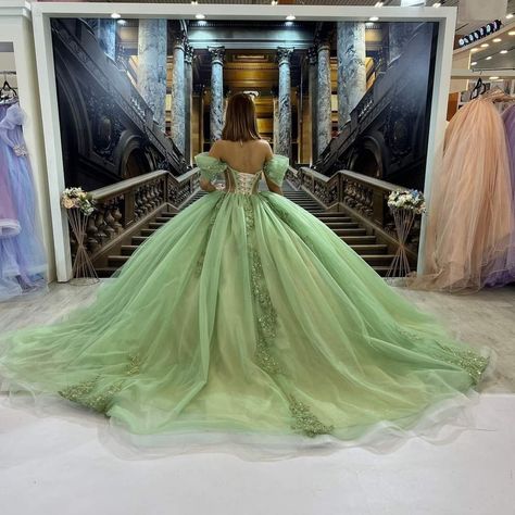 Peridot Green Quinceanera Dresses, Light Green And Gold Quinceanera Dresses, Light Green Quinceanera, Tiana Themed Quince, Sage Green Quinceanera Theme, Light Green Quinceanera Dresses, Sage Green Quinceanera, Purple Quince Dress, Green Quince Dress