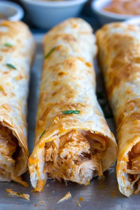 Flavorful Baked Chicken Flautas Canned Chicken Flautas, Creamy Chicken Flautas, Baked Chicken Flautas, Flavorful Baked Chicken, Chicken Flautas, Seasoned Chicken, Dessert Smoothie, Bread Snacks, Cream Cheese Chicken