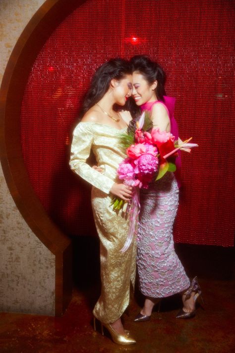 Queer Weddings, Parents Wedding, Lesbian Wedding, Retro Photo, Chinese Wedding, Photo Challenge, Photography Inspo, Mtv, Singapore