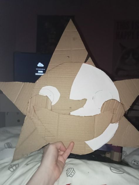 The cardboard and all the boring parts done! Paint next!! Sun And Moon Masks, Fnaf Cardboard Crafts, Fnaf Cardboard, Sundrop Mask, Sundrop Cosplay, Fnaf Room, Cardboard Masks, Fnaf Cosplays, Comiccon Cosplay