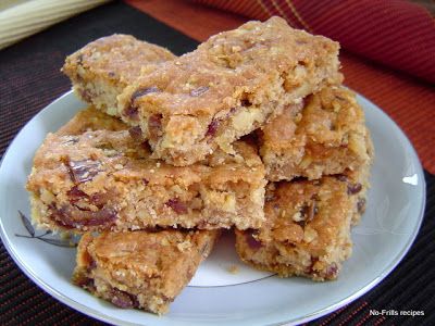 Walnut Slice, Walnut Dessert, Carrot Cake Recipe Healthy, Date And Walnut Loaf, Date And Walnut, Healthy Biscuits, Sweet Lunch, Travel Date, Afternoon Tea Recipes