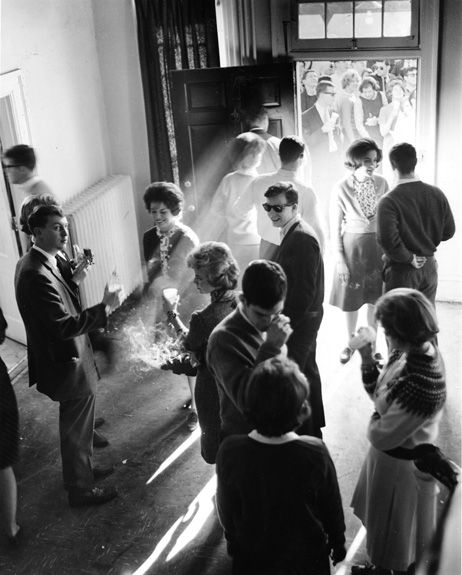 The Ivy League Look: Old School UVa - The Photographs of Ed Roseberry Play Aesthetic, 1960s Party, Frat House, Frat Parties, Ivy Style, University Of Virginia, Night Shift, School Aesthetic, Sunday Afternoon