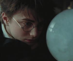 289 images about My Gryffindor Collection on We Heart It | See more about harry potter, gryffindor and hogwarts Harry Potter 4k, About Harry Potter, Welcome To Hogwarts, Hp Harry Potter, Harry Potter Icons, The Prisoner Of Azkaban, Harry James, Harry James Potter, Prisoner Of Azkaban