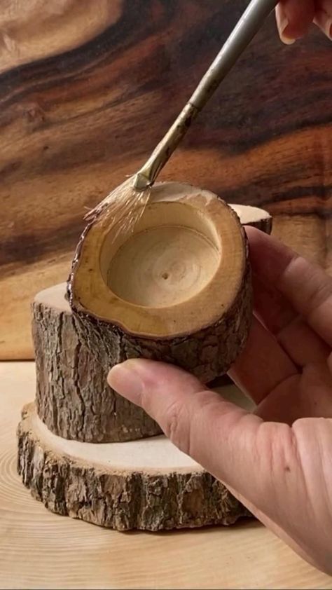 Cool Wooden Gifts, Woods Decorations Ideas, Small Wood Projects To Sell Woodworking Easy Diy, Easy Woodworking Projects That Sell, Log Crafts Diy, Things To Make Out Of Wood, Cedar Wood Projects Diy, Small Scrap Wood Projects Diy, Wood Log Ideas