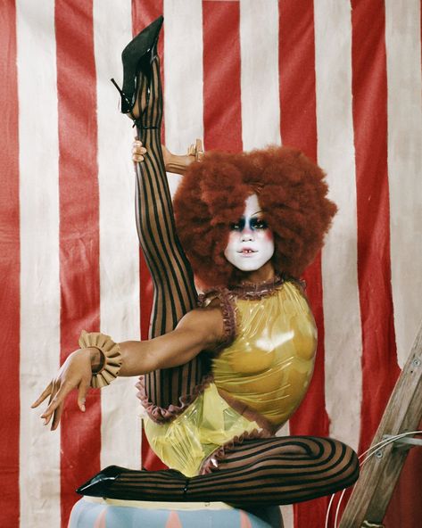 Gallexii for Jeffrey Campbell 2024 campaign Crazy Fashion Photography, Weird Studio Photography, Photoshoot Lighting Ideas, Extravagant Aesthetic, Campy Fashion, Drag Clown, Circus Core, Harlequin Doll, Clown Hair