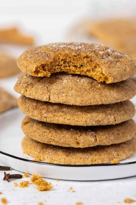 Chewy Pumpkin Cookies - El Mundo Eats Chewy Pumpkin Cookies, Homemade Pumpkin Spice Mix, Soft Pumpkin Cookies, Pumpkin Cookie Recipe, Pumpkin Dishes, Pumpkin Curry, Homemade Pumpkin Spice, Sweet Pumpkin, Homemade Pumpkin