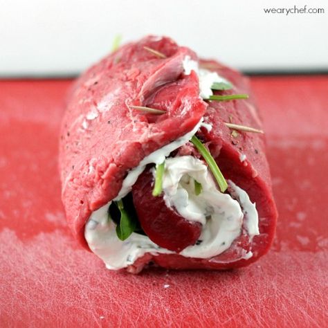 Easy Pinwheel Steaks with Spinach and Cream Cheese Pinwheels Recipes, Flank Steak Pinwheels, Steak Roll Ups, Mutton Dishes, Steak Pinwheels, Stuffed Flank Steak, Cream Cheese Spinach, Steak Wraps, Steak Rolls