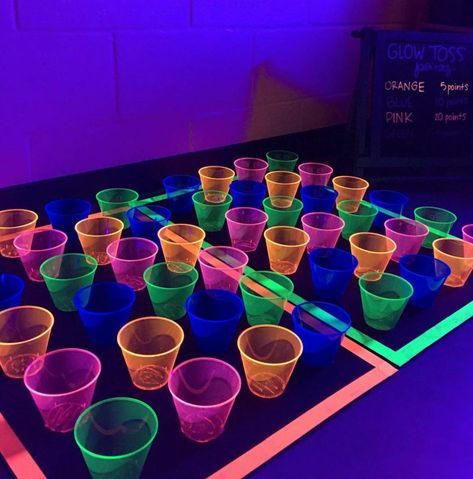 Stem Glow Week, Fifth Grade Party Ideas, Party Themes For School, Glow Stick Party Games, Ar Reward Party Ideas, Neon Classroom Ideas, Glow Day Snack Ideas, End Of Year Glow Party, Glow Party School Ideas