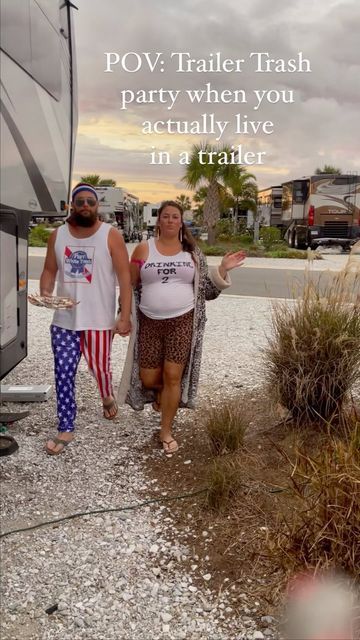 Trailer Trash Outfit, Trailer Park Trash Costume, Trailer Trash Costume, White Trash Bash Outfit, Trailer Trash Party Outfits Women, Trailer Trash Party Decorations, White Trash Party Outfits Women, Trailer Park Party, White Trashy Outfit Party