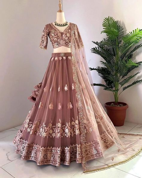 Sequence Lehenga, Pakistani Bridal Lehenga, Embroidery Lehenga, Party Wear Gowns, Lehenga Choli Wedding, Party Wear Gown, Bollywood Lehenga, Lengha Choli, Indian Bridal Lehenga