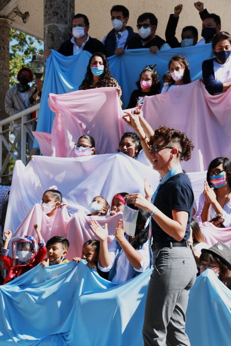 La iniciativa de Ley de Infancias Trans en el Congreso de Ciudad de México busca reconocer el derecho a la identidad de género de personas menores de edad a través de un acta de nacimiento que las y los reconozca.