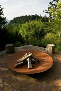 Private Garden Design, Corten Steel Garden, Diy Fire Pit Ideas, Backyard Campfire, Fire Pit Gallery, Fire Pit Materials, Metal Fire Pit, Steel Fire Pit, Fire Pit Cover