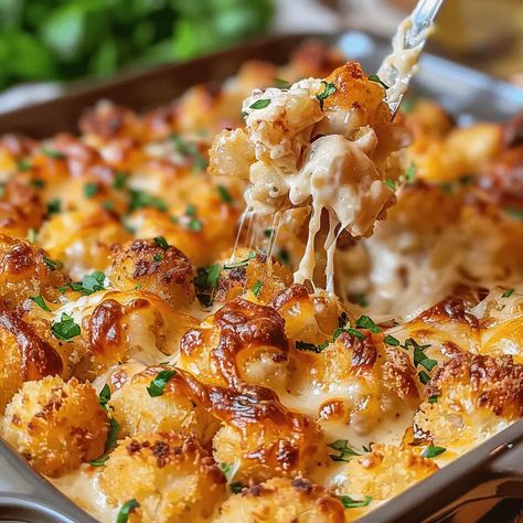 Chicken Tater Tot Casserole Recipe - elianarecipes.com Fiesta Chicken Tator Tot Casserole, Ground Chicken Tater Tot Casserole, Fiesta Chicken Tater Tot Casserole, Million Dollar Tater Tot Casserole, Chicken Alfredo Tater Tot Casserole, Taylor Tot Casserole, Chicken Casserole Recipes For Dinner Easy, Chicken Bacon Ranch Tater Tot Casserole, Chicken Tot Casserole