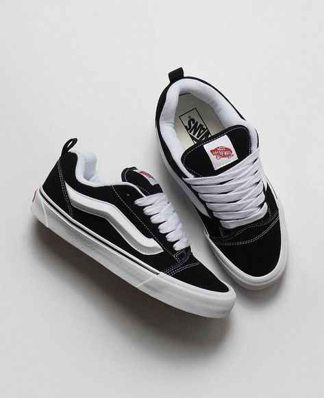 Vans Knu Skool Vans New Skool, Vans Chunky, Chunky Vans, Tenis Vans, Vans Original, Pretty Shoes Sneakers, All Nike Shoes, Shoe Wishlist, Shoes Vans