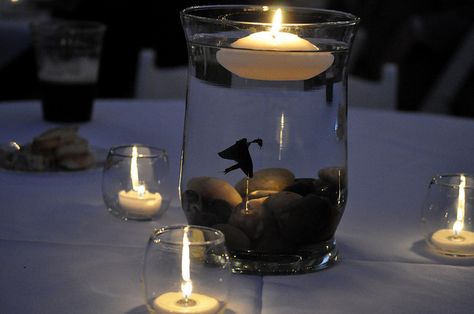 beta fish centerpieces by queenofthemoodswingset2, via Flickr Fish Centerpiece Wedding, Fish Wedding Centerpieces, Beta Fish Centerpiece, Aquarium Centerpiece, Homemade Centerpieces, Fish Centerpiece, Fish Wedding, Diy Floating Candles, Colorful Rocks