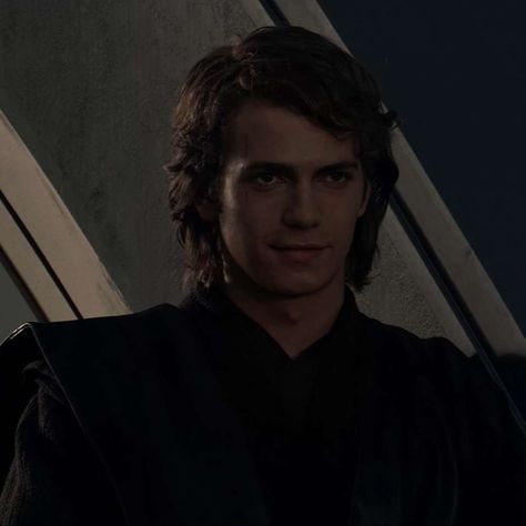 Anakin Vader, Anakin And Padme, The Phantom Menace, Hayden Christensen, Daily Star, Movie Gifs, Sirius Black, Anakin Skywalker, Star Wars Characters