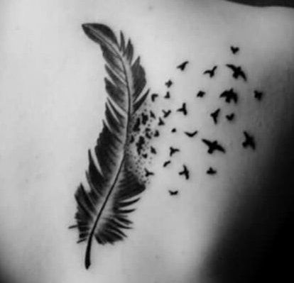 Dove Feather Tattoo Feather Bird Tattoo Shoulder, Feather With Birds Tattoo, Dove Tattoo Design, Vogel Tattoo, Petit Tattoo, Dove Tattoo, Feather Tattoo Design, Tattoo Girls, Arrow Tattoos