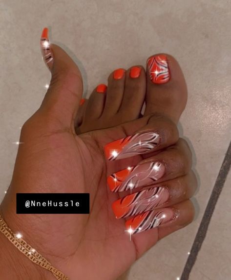 90s Nails Black Women, Old School Design Nails, 90s Auntie Nails, 00s Nails Acrylic, 90s Style Nails Black Women, Orange 90s Nails, 90s Inspired Nail Designs, 90 Nails The 90s Art Designs Short, 90 Nails The 90s Art Designs Long