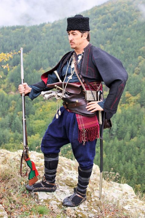 Azerbaijan Clothing, Warrior Poses, Armenian Clothing, European Clothing, Greek Costume, Century Uniforms, Costumes Around The World, Warrior Pose, Chara Design