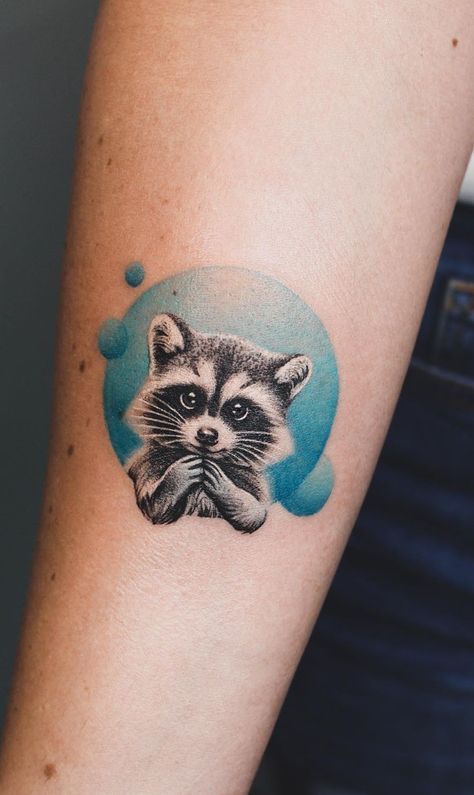 Racoon Tattoo Simple, Cute Raccoon Tattoo, Small Raccoon Tattoo, Raccoon Tattoo Ideas, Racoon Drawings, Raccoon Tattoos, Skunk Tattoo, Tattoo Ideas Dog, Small Dog Tattoo