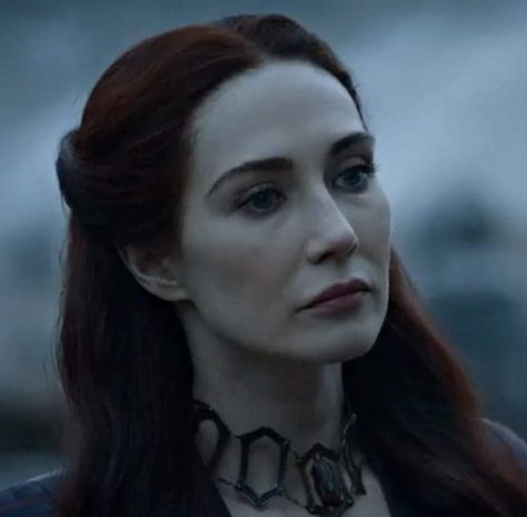 Lady melisandre Melisandre Aesthetic, Lady Melisandre, Red Priestess, Infj Characters, Taylor Swift New Album, Male Pose Reference, Game Of Thrones Funny, Games Of Thrones, New Gods