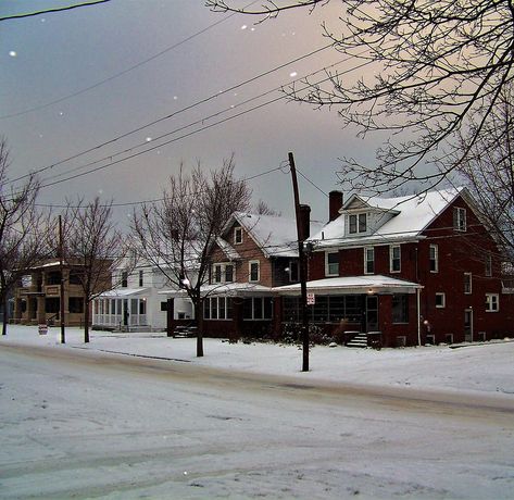 Ohio Aesthetic, Moody Person, Belts Aesthetic, Rust Belt, Western Town, Number 22, Summit County, Akron Ohio, American Gothic