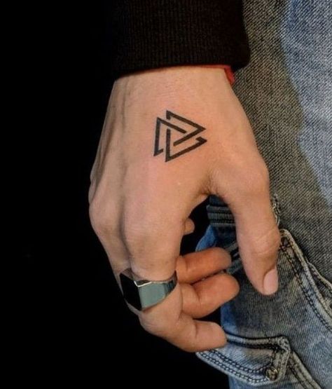 2024 Trending Minimal Tattoos for Men: Symbolic and Meaningful Tato Paha, Simple Wrist Tattoos, Tato Minimal, Pola Tato, Simple Tattoos For Guys, Cool Wrist Tattoos, Men's Small Tattoo, Wrist Tattoos For Guys, Tattoos Geometric