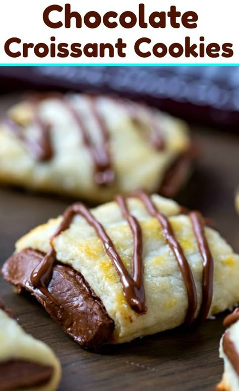 Chocolate Croissant, Desserts Recipes, Christmas Cooking, Cookies Recipes Christmas, Easy Cookies, Delicious Chocolate, Cookie Desserts, Holiday Desserts, Yummy Cookies