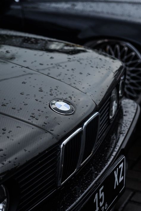 BMW Old Bmw Wallpaper, Bmw 3 Series Wallpapers, Old Bmw Aesthetic, Black Bmw Aesthetic, Bmw E30 Aesthetic, Aesthetic Bmw Wallpaper, Bmw Aesthetic Wallpaper, Bmw Wallpaper Iphone, Bmw M30