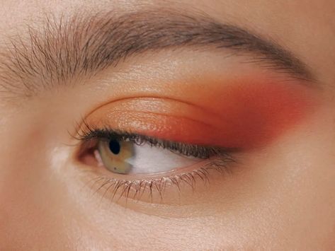 Artist in Residency: Pati Dubroff’s Fiery Eye – Rose Inc. Orange Eyeshadow Tutorial, Pati Dubroff, Shimmery Makeup, Fire Makeup, Japanese Eyes, Rosie Hw, Rose Inc, Orange Eyeshadow, Orange Makeup