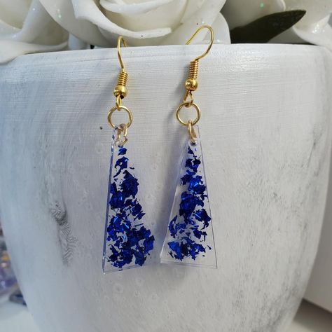 Triangular Earrings, Long Earrings, Earrings - handmade resin triangular drop earrings with blue flakes. #earrings #jewellery Resin Earrings Ideas, Diy Resin Earrings, Epoxy Earrings, Resin Jewlery, Flower Resin Jewelry, Resin Earring, Resin Jewelry Diy, Resin Jewellery, Rectangle Earrings