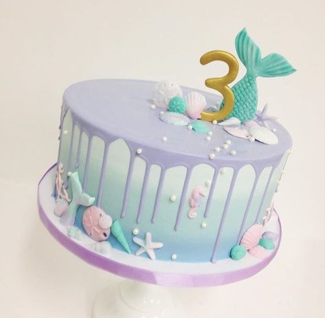 Mermaid Decorations, Ombré Cake, Little Mermaid Cakes, Mermaid Birthday Party Decorations, Mermaid Theme Birthday Party, Mermaid Birthday Cakes, Ariel Birthday, Mermaid Theme Party, Sea Birthday Party