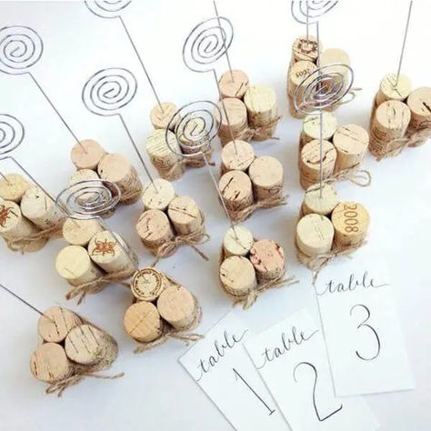 Wine Cork Wedding Decorations, Wedding Diy Ideas, Wine Cork Wedding, Wine Diy, Cork Wedding, Ideas Bodas, Wedding Table Themes, Wine Cork Diy, Diy Wedding Table