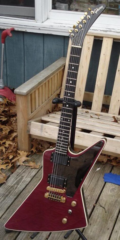 Gibson Explorer E/2 Gibson Explorer Guitar, Custom Explorer Guitar, Explorer Guitar, Acoustic Guitar For Sale, Gibson Explorer, Custom Electric Guitars, Les Paul Guitars, Guitar Obsession, Guitar Center