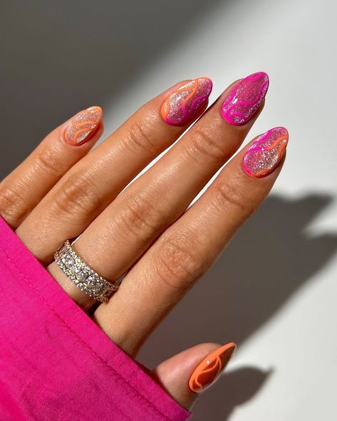 summery abstract swirls with a velvety base 💞🍊✨ By @thenaillologist Vibrant Nail Designs, Vacation Nail Designs, Summer Vacation Nails, Short Natural Nails, Uñas Ideas, Neon Nail Designs, Abstract Nail, Velvet Nails, Summer Nail Ideas