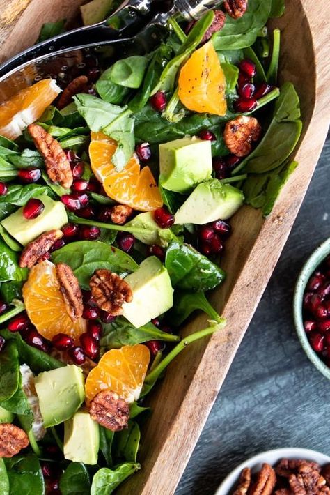 😍😍 This super-simple Clementine Avocado Spinach Salad is the perfect choice when we’re in citrus season (which is now, especially in Arizona).  With gorgeous clementines available this time of the year, there’s not a better use for them.🍊🍊  Combine them in a salad with spinach as the base, ripe avocado and candied pecans tossed on top, drizzled with a bright tasty honey poppyseed dressing and sprinkled with pomegranate seeds.  You will be in healthy, delicious heaven! 🧡🥑 Citrus Avocado Salad, Honey Poppyseed Dressing, Avocado Spinach Salad, Salad With Spinach, Poppyseed Dressing, Poppy Seed Dressing, Red Onion Salad, White Balsamic Vinegar, Salad Toppings