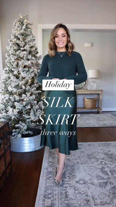 Puffy Hoop Earrings sélectionné sur LTK Outfits Silk Skirt, Silk Skirt Outfits, Modest Christmas Outfit, Outfits For Holiday, Holiday Party Outfit Casual, Holiday Skirt Outfits, Silk Skirt Outfit, Christmas Fashion Outfits, Christmas Outfit Casual