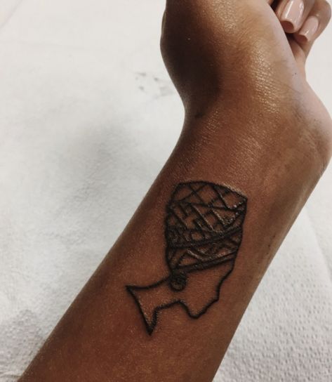 Afro Comb Tattoo, Afro Centric Tattoo, Beyonce Inspired Tattoo, Afro Traditional Tattoo, Afro Americana Tattoo, Black Is Beautiful Tattoo, African Woman Tattoo, Black Excellence Tattoo, Black Culture Tattoos For Women