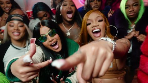 Cardi B Lyrics, Youtube Videos Music, American Music Awards, American Rappers, Cardi B, Me Me Me Song, Pop Music, Music Awards, Rappers