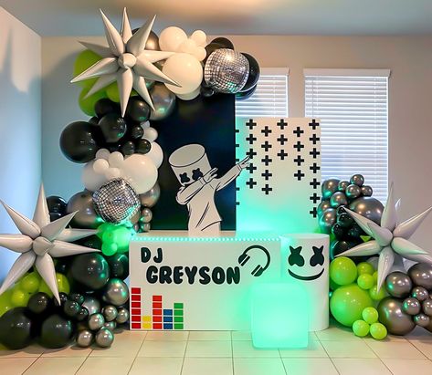 Kid's Birthdays — WOW My Party Birthday Party Paper Decorations, Sweet Sixteen Birthday Party Ideas, Fireman Birthday, Ninjago Birthday, Mickey Mouse 1st Birthday, Bubble Guppies Birthday, Lion King Birthday, Minnie Mouse Halloween, Music Birthday