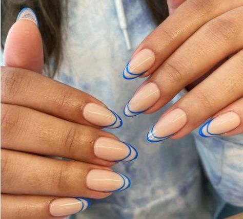 Two delicate open lines done at tip. Almond Nails Simple, Nails Inspiration Simple, Almond Acrylic Nails Designs, Almond Acrylic, Girly Acrylic Nails, French Tip Acrylic Nails, Simple Acrylic Nails, Almond Acrylic Nails, Nails Simple