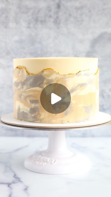 Butter Cream Cake Decorating, Marble Buttercream, Buttercream Transfer, Buttercream Flowers, The Marble, 15 Minutes, Butter Cream, Frosting, Comb