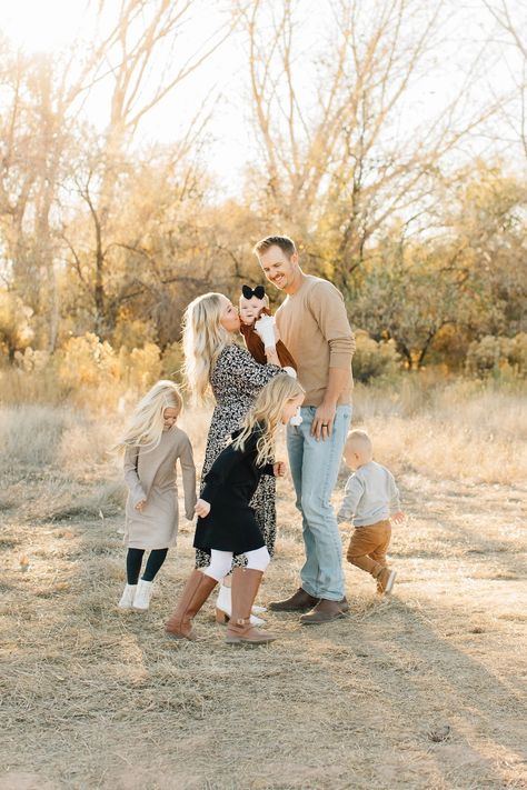 Cedar City, Utah Family Photographer | Lister Family Utah Aesthetic, Aesthetic Family, Fam Photos, Cedar City Utah, Family Photo Wall, Fall Family Photo Outfits, Photos With Dog, Utah Family Photographer, City Family