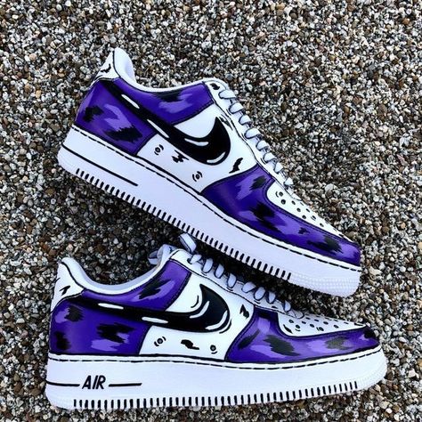 Purple Cartoon, Sneakers Air Force, Custom Sneakers Diy, Custom Shoes Diy, Nike Shoes Air Force, Custom Nike Shoes, All Nike Shoes, Nike Air Shoes, Air Force One