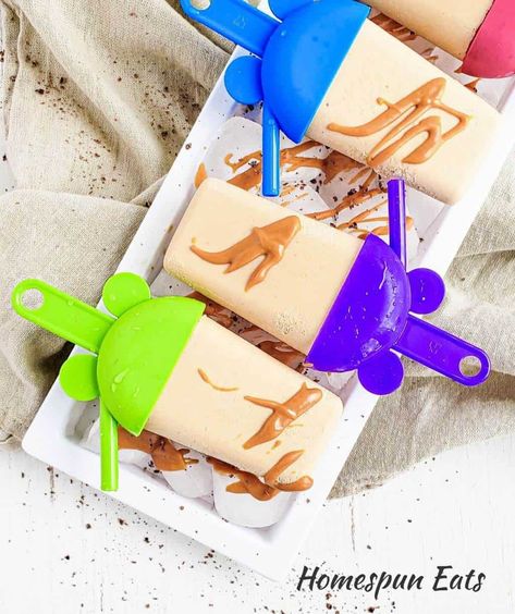 This is the perfect sugar free summer popsicle recipe! They are creamy and delicious and your kids will love them. The recipe also tells you how to make them peanut free. These popsicles are Keto and a Trim Healthy Mama S. Peanut Butter Popsicles, Summer Popsicle Recipes, Sugar Free Popsicles, Easy Popsicles, Healthy Summer Snacks, Sugar Free Peanut Butter, Crunch Bar, Hazelnut Butter, Peanut Butter Frosting