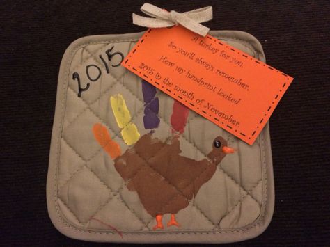 Dollar tree handprint turkeys with tag. Turkey Hand Print, Handprint Turkeys, Tree Handprint, Thanksgiving School, Easy Thanksgiving Crafts, Thanksgiving Classroom, November Crafts, Thanksgiving Preschool, Thanksgiving Art