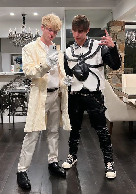 Sam And Colby Halloween, Sam And Colby Merch, Sam And Colby Fanfiction, Colby Cheese, Love Sam, Fangirl Problems, Colby Brock, Sam And Colby, Emo Boys