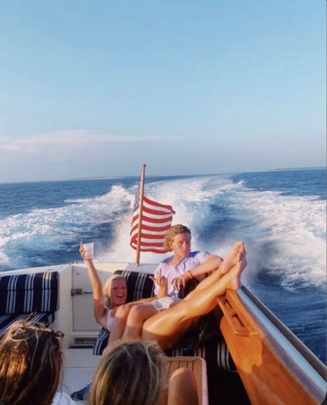 Nantucket Aesthetic, East Coast Aesthetic, Hamptons Aesthetic, Nantucket Summer, England Aesthetic, Hamptons Summer, Coastal Life, On A Boat, Summer Dream