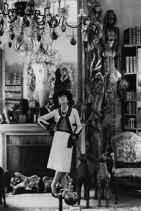 Where Coco Chanel spent her time in Paris | Vogue Paris Coco Chanel Aesthetic, Coco Chanel Birthday, Chanel Birthday, Chanel Aesthetic, Lace Apron, Mademoiselle Chanel, Chanel Boutique, Gabrielle Chanel, Evening Dresses Short