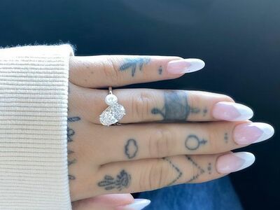 Ariana Grande Engagement Ring, Pose For Engagement, Moonstone Engagement Rings, Engagement Ring Selfie, Ashoka Diamond, Two Stone Engagement Ring, Modern Wedding Band, Ring Selfie, The Bling Ring